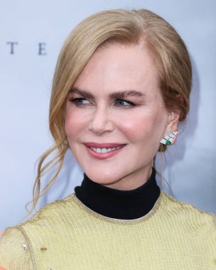 Prada elbise giyen Amerikalı-Avustralyalı aktris Nicole Kidman, 18 Nisan 2022 'de Hollywood, Los Angeles, Kaliforniya, ABD' deki TCL Çin Tiyatrosu IMAX 'ta düzenlenen Focus Features' The Northman 'in Los Angeles galasına geldi.. 