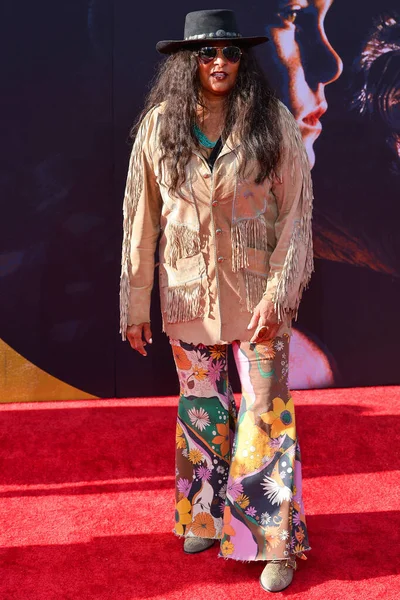 Amerikalı aktris Pam Grier 2022 TCM Klasik Film Festivali 'nin 40. yıl dönümü gösterimine geldi. The Extra-Terrestrial 21 Nisan 2022 'de Hollywood, Los Angeles, Kaliforniya' daki TCL Çin Tiyatrosu IMAX 'te düzenlendi.