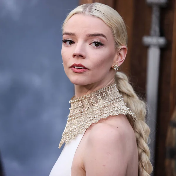Actrice Anya Taylor Joy Portant Une Robe Dior Collier Avec — Photo
