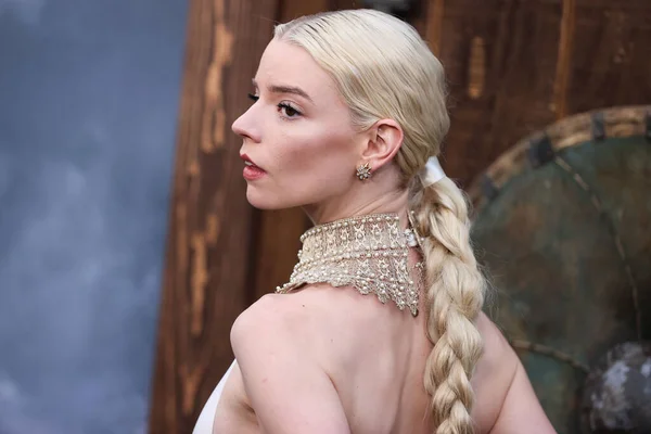 Actrice Anya Taylor Joy Portant Une Robe Dior Collier Avec — Photo