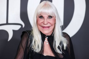 Wendy Dio (Ronnie James Dio 'nun dul eşi), 20 Eylül 2022' de Hollywood, Los Angeles, Kaliforniya, ABD 'deki TCL Çin 6 Tiyatro Kompleksi' nde düzenlenen 'DIO: Dreamers Never Die' adlı 9.14 filminin Los Angeles galasına geldi.. 