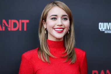 Amerikalı aktris Caylee Cowan, 21 Eylül 2022 'de ABD' nin Kaliforniya eyaletinin Los Angeles kentinde Harmony Gold Tiyatrosu 'nda düzenlenen Redbox Entertainment ve Quiver Distribution' ın 'Haydut' adlı oyununun dünya prömiyerine geldi.. 
