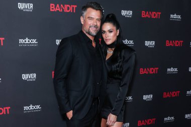 Aktör Josh Duhamel ve eşi / Dünya Güzeli 2016 Audra Mari, 21 Eylül 2022 'de Harmony Gold' da düzenlenen Redbox Entertainment ve Quiver Distribution 'ın' Haydut 'un dünya prömiyerine geldi.