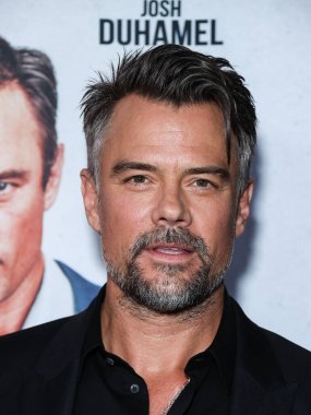 Amerikalı aktör Josh Duhamel, Redbox Entertainment ve Quiver Distribution 'un 21 Eylül 2022' de Amerika Birleşik Devletleri 'nin Kaliforniya eyaletinin Los Angeles kentindeki Harmony Gold Tiyatrosu' nda gerçekleştirilen 'Haydut' filminin dünya prömiyerine geldi.. 