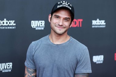 Amerikalı aktör Tyler Posey, Redbox Entertainment ve Quiver Distribution 'un 21 Eylül 2022' de ABD 'nin Kaliforniya eyaletinin Los Angeles şehrindeki Harmony Gold Tiyatrosu' nda gerçekleştirilen Haydut filminin dünya prömiyerine geldi.. 