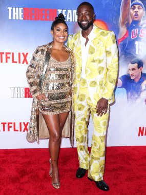 Valentino giyen Amerikalı aktris Gabrielle Union ve Gucci giyen Amerikalı eski profesyonel basketbolcu Dwyane Wade Netflix 'in 