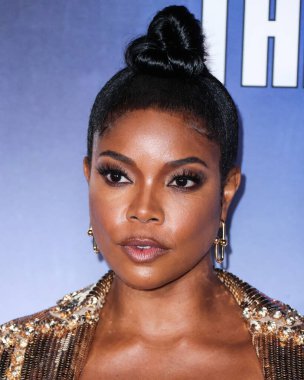 Valentino 'yu giyen Amerikalı aktris Gabrielle Union, Netflix' in 