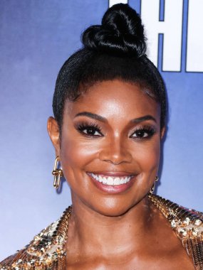 Valentino 'yu giyen Amerikalı aktris Gabrielle Union, Netflix' in 