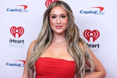 Rachel Recchia 2022 iHeartRadio Müzik Festivali 'nde basın odasında poz veriyor - 23 Eylül 2022' de Las Vegas, Nevada, ABD 'de T-Mobile Arena' da düzenlenen birinci gece. 