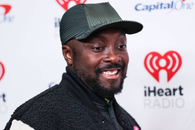 will.i.am, 23 Eylül 2022 'de Las Vegas, Nevada' da T-Mobile Arena 'da düzenlenen iHeartRadio Music Festival' de basın odasında poz verdi..