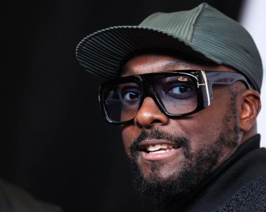 will.i.am, 23 Eylül 2022 'de Las Vegas, Nevada' da T-Mobile Arena 'da düzenlenen iHeartRadio Music Festival' de basın odasında poz verdi..