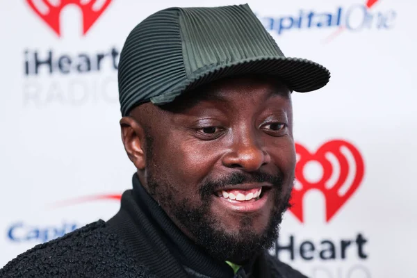 will.i.am, 23 Eylül 2022 'de Las Vegas, Nevada' da T-Mobile Arena 'da düzenlenen iHeartRadio Music Festival' de basın odasında poz verdi..