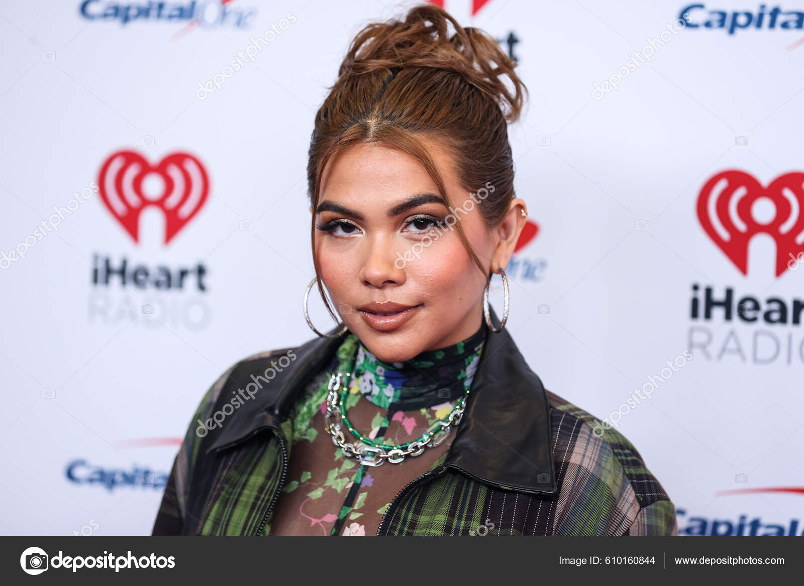 Hayley Kiyoko Posa Sala Prensa 2022 Iheartradio Music Festival