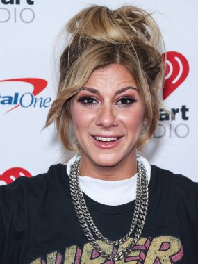 Jax (Jackie Miskanic), 24 Eylül 2022 'de Las Vegas, Nevada, ABD' de T-Mobile Arena 'da düzenlenen iHeartRadio Music Festival' de basın odasında poz verdi.. 