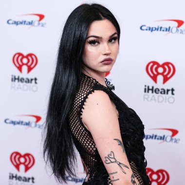 Maggie Lindemann, 24 Eylül 2022 'de Las Vegas, Nevada' da T-Mobile Arena 'da düzenlenen iHeartRadio Music Festival' de basın odasında poz verdi.