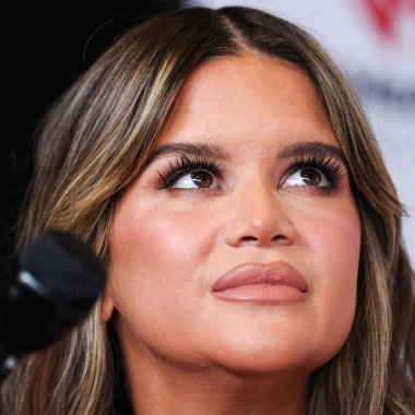 Maren Morris, 24 Eylül 2022 'de Las Vegas, Nevada' da T-Mobile Arena 'da düzenlenen iHeartRadio Music Festival' de basın odasında poz verdi.