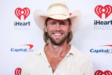 Matt Barr, 2022 iHeartRadio Music Festival 'de basın odasında poz verdi - 24 Eylül 2022' de Las Vegas, Nevada, ABD 'de T-Mobile Arena' da düzenlenen ikinci gece. 