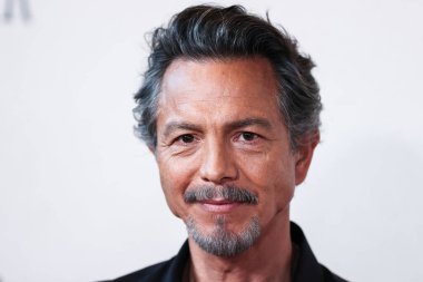 Amerikalı aktör Benjamin Bratt, 28 Eylül 2022 'de Los Angeles, Kaliforniya, ABD' de bulunan Amerika Tiyatro Kompleksi 'nin Yönetmenler Birliği' nde düzenlenen Quiver Distribution 'ın 