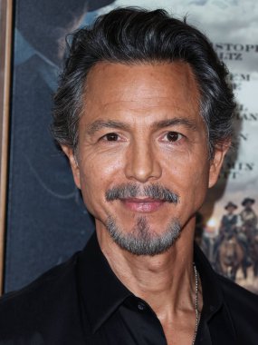 Amerikalı aktör Benjamin Bratt, 28 Eylül 2022 'de Los Angeles, Kaliforniya, ABD' de bulunan Amerika Tiyatro Kompleksi 'nin Yönetmenler Birliği' nde düzenlenen Quiver Distribution 'ın 