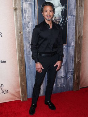 Amerikalı aktör Benjamin Bratt, 28 Eylül 2022 'de Los Angeles, Kaliforniya, ABD' de bulunan Amerika Tiyatro Kompleksi 'nin Yönetmenler Birliği' nde düzenlenen Quiver Distribution 'ın 