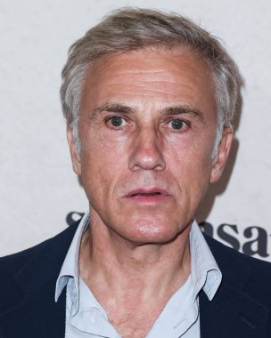Avusturyalı-Alman aktör Christoph Waltz, 28 Eylül 2022 'de Los Angeles, Kaliforniya, ABD' de bulunan Amerika Tiyatro Kompleksi 'nin Yönetmenler Birliği' nde düzenlenen Quiver Distribution 'ın' Dead For A Dollar 'şarkısının Los Angeles prömiyerine geldi..