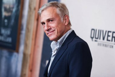 Avusturyalı-Alman aktör Christoph Waltz, 28 Eylül 2022 'de Los Angeles, Kaliforniya, ABD' de bulunan Amerika Tiyatro Kompleksi 'nin Yönetmenler Birliği' nde düzenlenen Quiver Distribution 'ın' Dead For A Dollar 'şarkısının Los Angeles prömiyerine geldi..