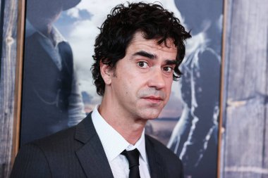 Amerikalı aktör Hamish Linklater, 28 Eylül 2022 'de Los Angeles, Kaliforniya, ABD' de bulunan Amerika Tiyatro Kompleksi 'nin Yönetmenler Birliği' nde düzenlenen Quiver Distribution 'ın' Dead For A Dollar 'adlı galasına geldi.. 