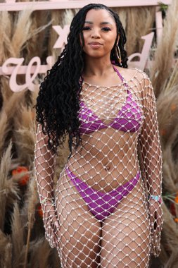 Amerikalı şarkıcı ve söz yazarı Chloe Bailey, 16 Nisan 2022 'de La Quinta, Riverside, Kaliforniya, ABD' de düzenlenen Merv Griffin Estate 'te düzenlenen REVOLVE X H.wood Group REVOLVE FESTIVAL 2022' ye katıldı.. 