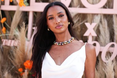 Amerikan model Jasmine Tookes, 16 Nisan 2022 'de La Quinta, Riverside, Kaliforniya, ABD' de düzenlenen Merv Griffin Malikanesi 'nde düzenlenen REVOLVE X H.wood Grubu REVOLVE FESTIVAL 2022' ye katıldı.. 