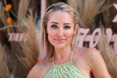 Mary Fitzgerald, REVOLVE X 'e katılıyor. H.wood Grubu REVOLVE FESTIVAL 2022, 16 Nisan 2022, Merv Griffin Estate, La Quinta, Riverside, Kaliforniya, ABD