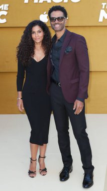 Manuela Testolini ve Eric Bent (Eric Benet), 14 Nisan 2022 'de Westwood, Los Angeles, Kaliforniya, ABD' deki Regency Village Theatre 'da düzenlenen Apple' ın 