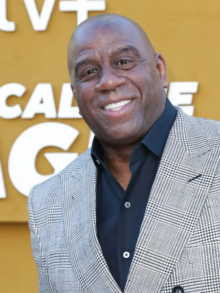 Amerikalı eski profesyonel basketbolcu Magic Johnson (Earvin Johnson Jr.), 14 Nisan 2022 'de Westwood, Los Angeles, Kaliforniya, ABD' deki Regency Village Theatre 'da düzenlenen Apple' ın 'They Call Me Magic' adlı oyununun Los Angeles galasına geldi.
