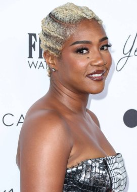 Beverly Hills, Birleşik Devletler. 10 Nisan 2022 'de. Brandon Maxwell elbisesi giyen Amerikalı komedyen Tiffany Haddish, The Daily Front Row 'un 6. Moda Ödülleri' ne geldi. 