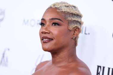 Beverly Hills, Birleşik Devletler. 10 Nisan 2022 'de. Brandon Maxwell elbisesi giyen Amerikalı komedyen Tiffany Haddish, The Daily Front Row 'un 6. Moda Ödülleri' ne geldi. 