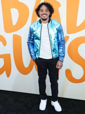 Amerikalı aktör Anthony Ramos, Los Angeles DreamWorks Animasyon 'un 12 Nisan 2022' de ABD 'nin Kaliforniya eyaletinin Los Angeles şehrinde bulunan Ace Hotel Tiyatrosu' nda gerçekleştirilen 