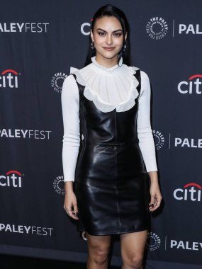 Amerikalı aktris Camila Mendes, 9 Nisan 2022 'de Hollywood, Los Angeles, Kaliforniya, ABD' deki Dolby Tiyatrosu 'nda düzenlenen 2022 PaleyFest LA' e geldi.. 