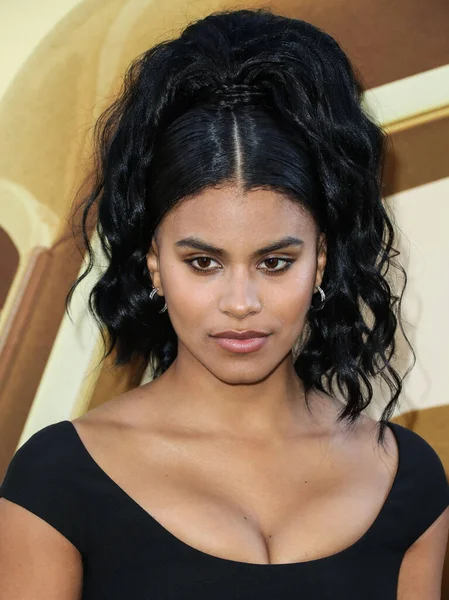 Alman-Amerikan aktris Zazie Beetz, 12 Nisan 2022 'de Los Angeles, Kaliforniya' da Ace Hotel 'deki The Theatre' da düzenlenen DreamWorks Animasyon 'un Özel Gösterimi' ne geldi.. 