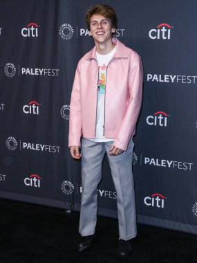 Jacob Bertrand 2022 PaleyFest Los Angeles 'a varır - Netflix' in 'Kobra Kai' si 8 Nisan 2022 'de Dolby Tiyatrosu' nda Hollywood, Los Angeles, Kaliforniya, ABD.
