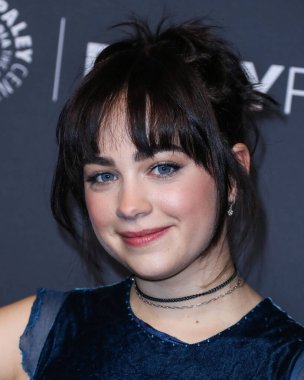 Mary Mouser 2022 PaleyFest Los Angeles 'a varır - Netflix' in 'Kobra Kai' si 8 Nisan 2022 'de Hollywood, Los Angeles, Kaliforniya, ABD' de Dolby Tiyatrosu 'nda yapılmıştır..