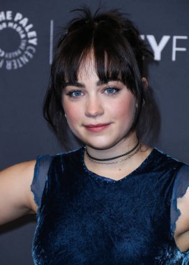 Mary Mouser 2022 PaleyFest Los Angeles 'a varır - Netflix' in 'Kobra Kai' si 8 Nisan 2022 'de Hollywood, Los Angeles, Kaliforniya, ABD' de Dolby Tiyatrosu 'nda yapılmıştır..