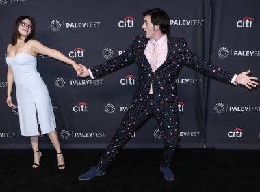 Melissa Rivera ve Gianni DeCenzo, 8 Nisan 2022 'de Hollywood, Los Angeles, Kaliforniya, ABD' de bulunan Dolby Tiyatrosu 'nda düzenlenen 2022 PaleyFest LA - Netflix' in 'Cobra Kai' sine geldiler..