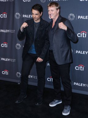 Ralph Macchio ve William Zabka, 8 Nisan 2022 'de Hollywood, Los Angeles, Kaliforniya, ABD' deki Dolby Tiyatrosu 'nda düzenlenen 2022 PaleyFest LA - Netflix' in 'Kobra Kai' sine geldiler..