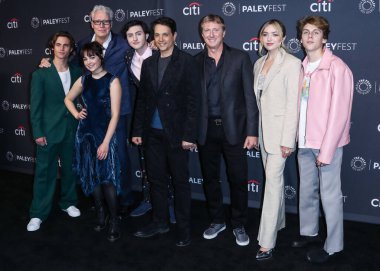 Tanner Buchanan, Thomas Ian Griffith, Mary Mouser, Gianni DeCenzo, Ralph Macchio, William Zabka, Peyton List ve Jacob Bertrand 8 Nisan 2022 'de Los Angeles, Hollywood, Los Angeles' ta bulunan Netflix 'in' Cobra Kai 'sine geldiler.