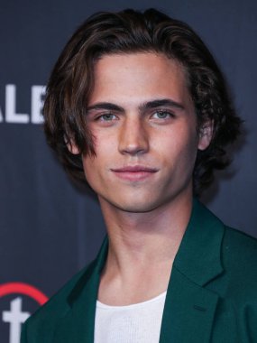 Tanner Buchanan 2022 PaleyFest Los Angeles 'a varır - Netflix' in 'Kobra Kai' si 8 Nisan 2022 'de Hollywood, Los Angeles, Kaliforniya, ABD' de Dolby Tiyatrosu 'nda yapılmıştır..
