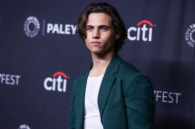 Tanner Buchanan 2022 PaleyFest Los Angeles 'a varır - Netflix' in 'Kobra Kai' si 8 Nisan 2022 'de Hollywood, Los Angeles, Kaliforniya, ABD' de Dolby Tiyatrosu 'nda yapılmıştır..