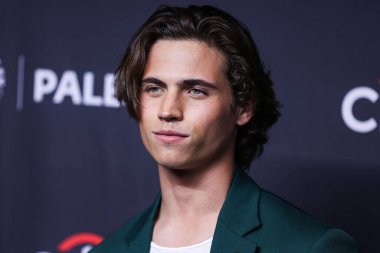 Tanner Buchanan 2022 PaleyFest Los Angeles 'a varır - Netflix' in 'Kobra Kai' si 8 Nisan 2022 'de Hollywood, Los Angeles, Kaliforniya, ABD' de Dolby Tiyatrosu 'nda yapılmıştır..