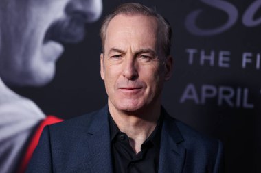 Bob Odenkirk, 7 Nisan 2022 'de Hollywood Amerikan Lejyon Tiyatrosu 43 numaradaki AMC' Better Call Saul 'un Los Angeles prömiyerine geldi.. 