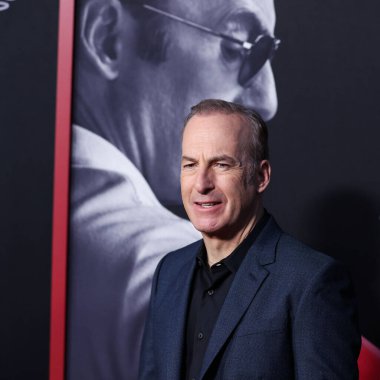 Bob Odenkirk, 7 Nisan 2022 'de Hollywood Amerikan Lejyon Tiyatrosu 43 numaradaki AMC' Better Call Saul 'un Los Angeles prömiyerine geldi.. 
