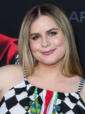 Jessie Ennis, 7 Nisan 2022 'de Hollywood Amerikan Lejyon Tiyatrosu 43 numaradaki AMC' Better Call Saul 'sezonunun Los Angeles prömiyerine geldi.. 