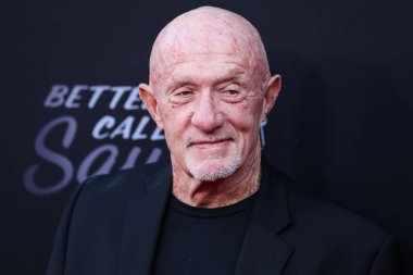 Jonathan Banks, 7 Nisan 2022 'de Hollywood Amerikan Lejyon Tiyatrosu 43 numaradaki AMC' Better Call Saul 'sezonunun Los Angeles prömiyerine geldi.. 
